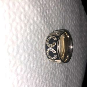 Coach Ring Black & White